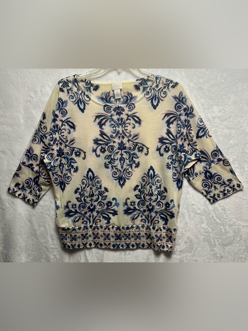 Chico's Blouse Womens Size S Blue Damask Print 3/4 Sleeve Knit Top